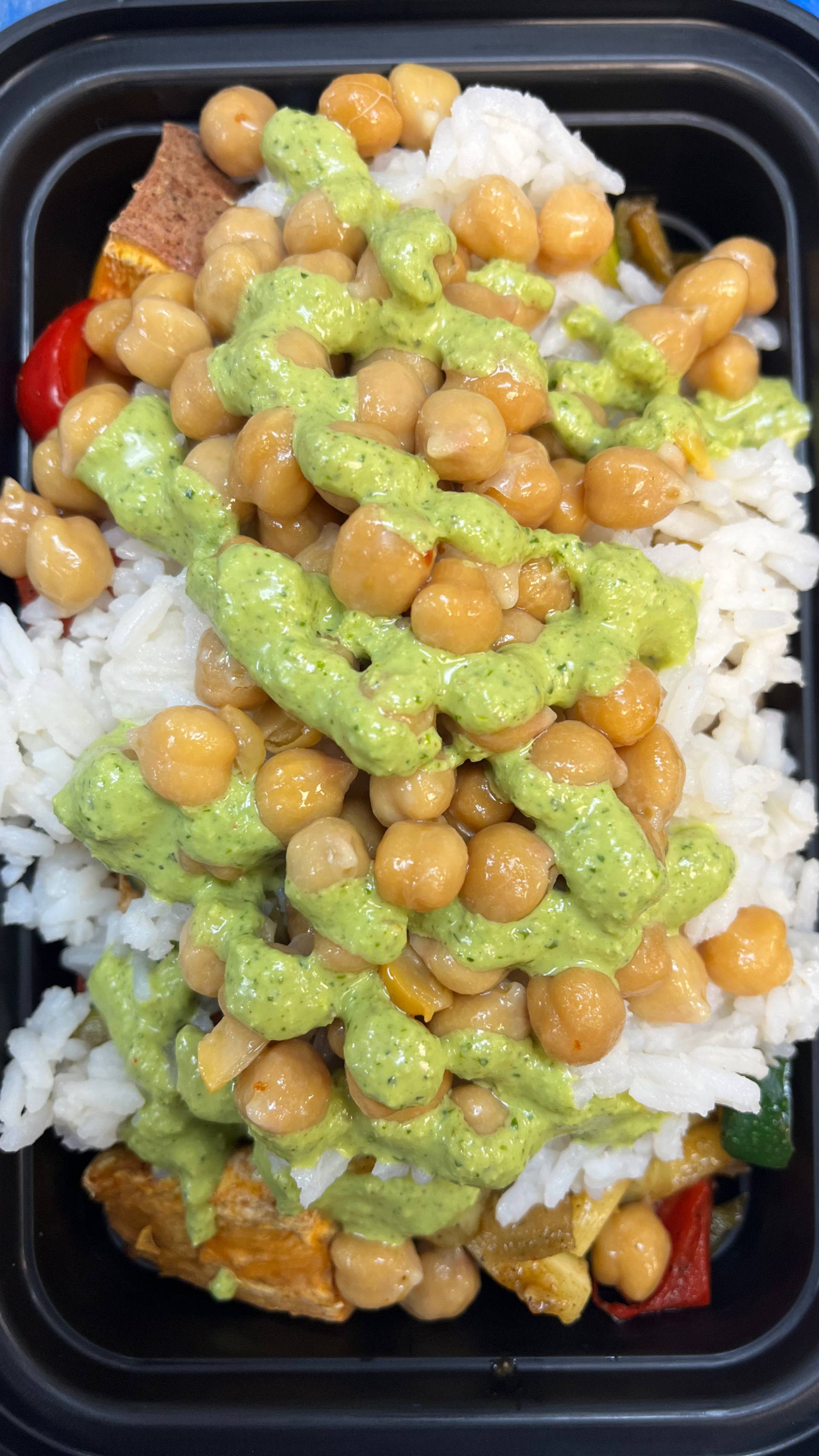 Vegan) Roasted chickpeas, mix veggies & rice bowl