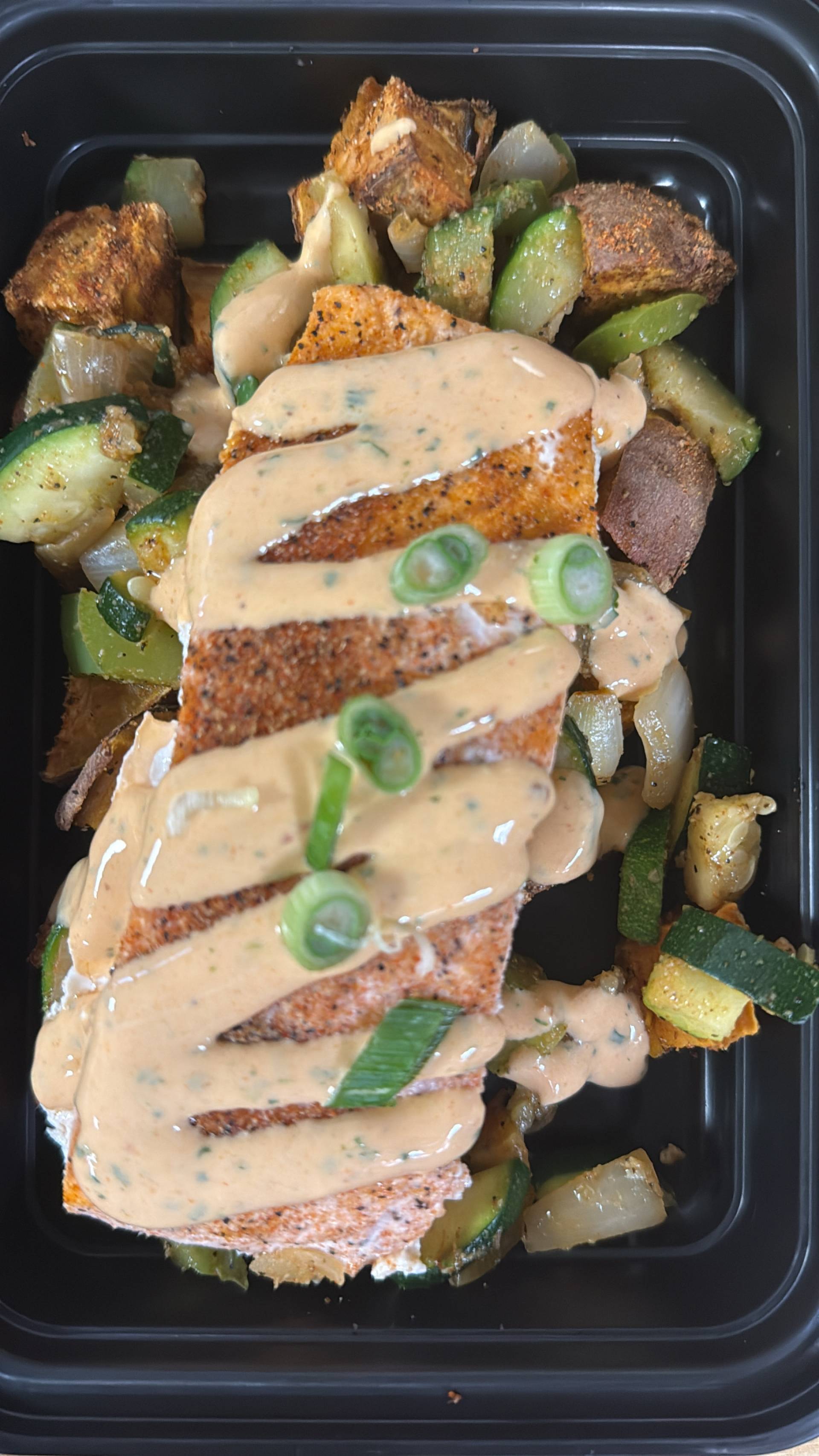 Balanced Meal) Zesty Salmon & Sweet Potato Bowl