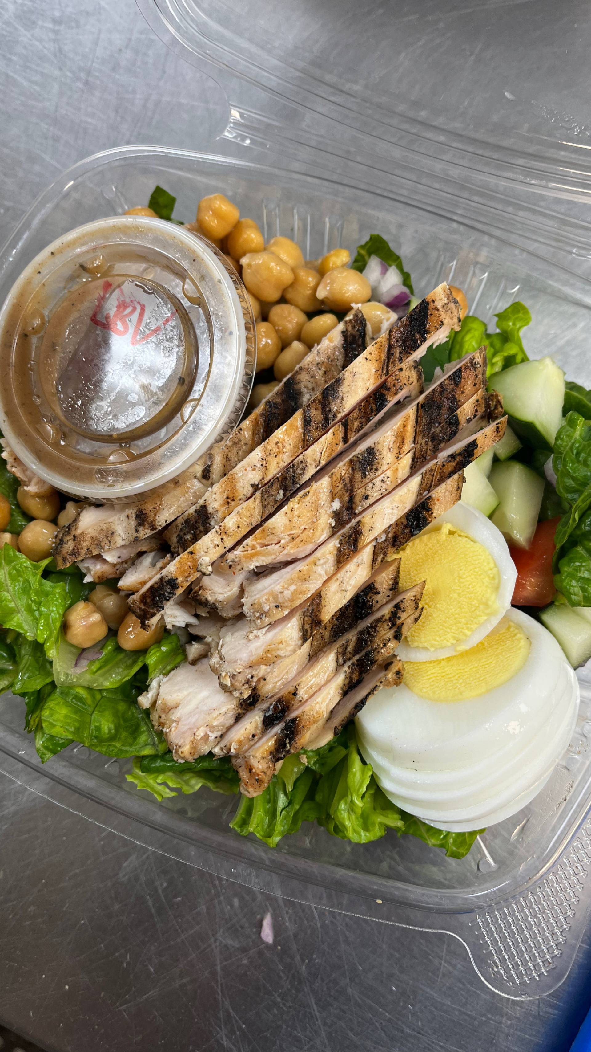 Salad) Chicken, Chickpea & Egg