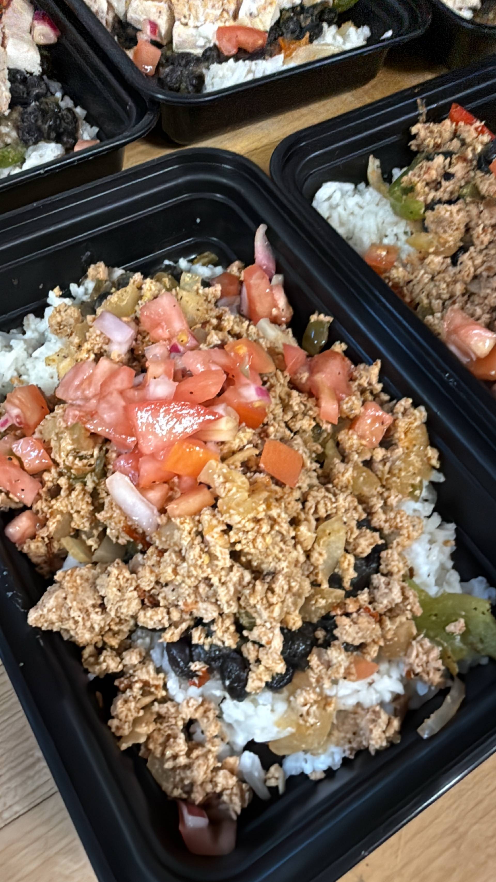 Balanced Meal) Spicy Turkey, Cheddar, Black Bean Sofrito & Rice