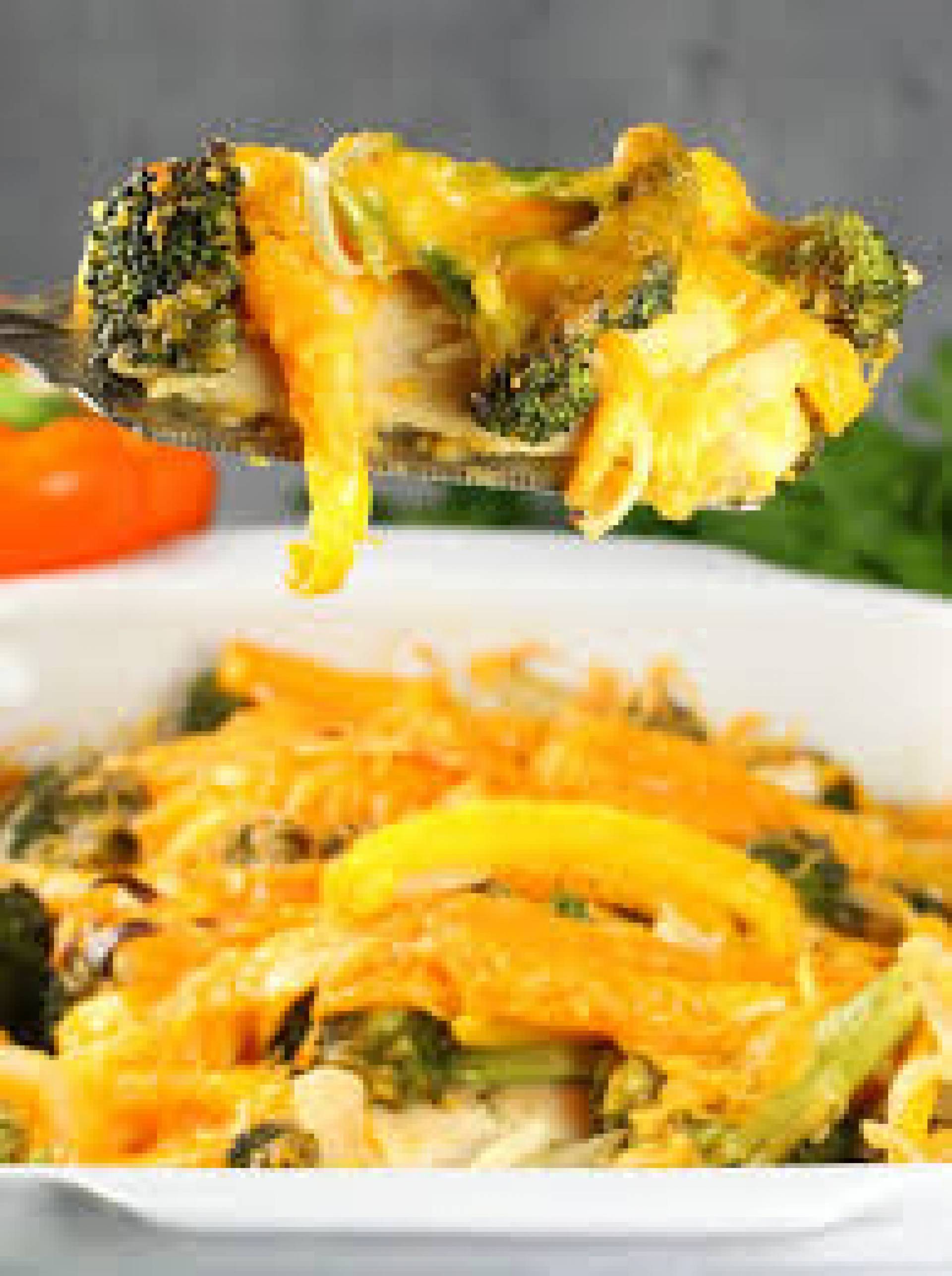 Keto/ Low Carb) Garlic Buffalo Chicken, Cheddar Broccoli Bowls