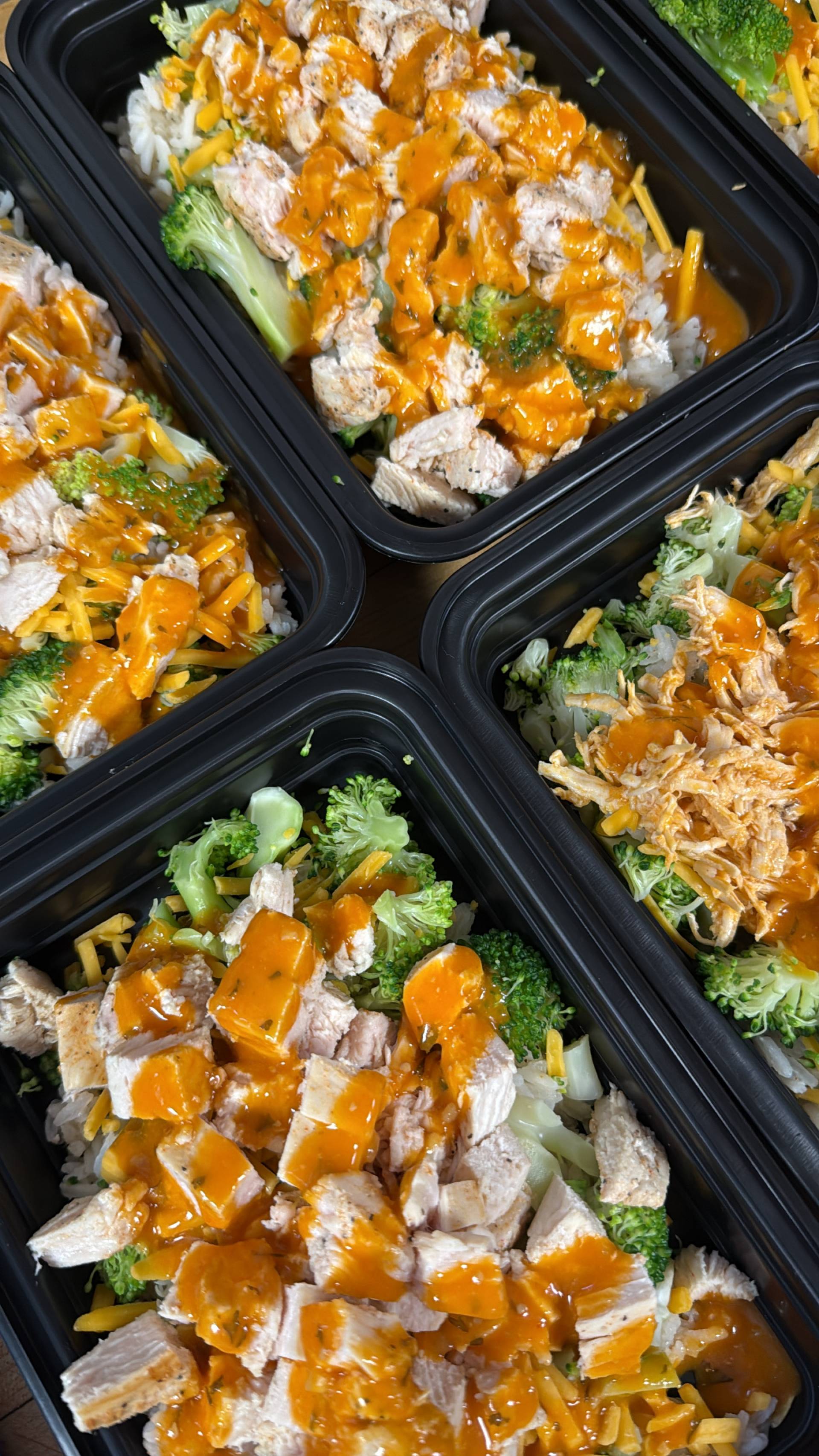 Keto/ Low Carb) Garlic Buffalo Chicken, Cheddar Broccoli Bowls