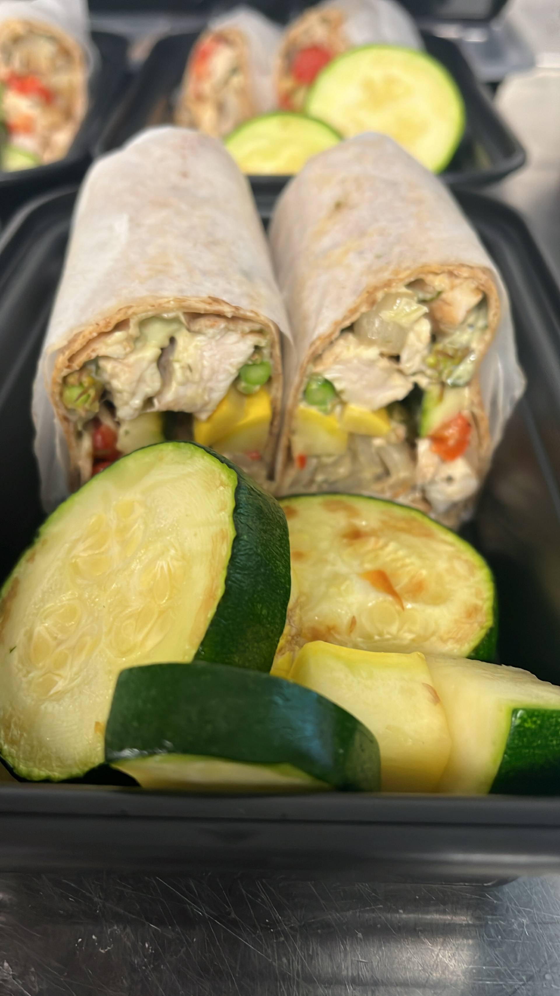 Wrap) Grilled Chicken, Mozzarella Green Goddess Wrap