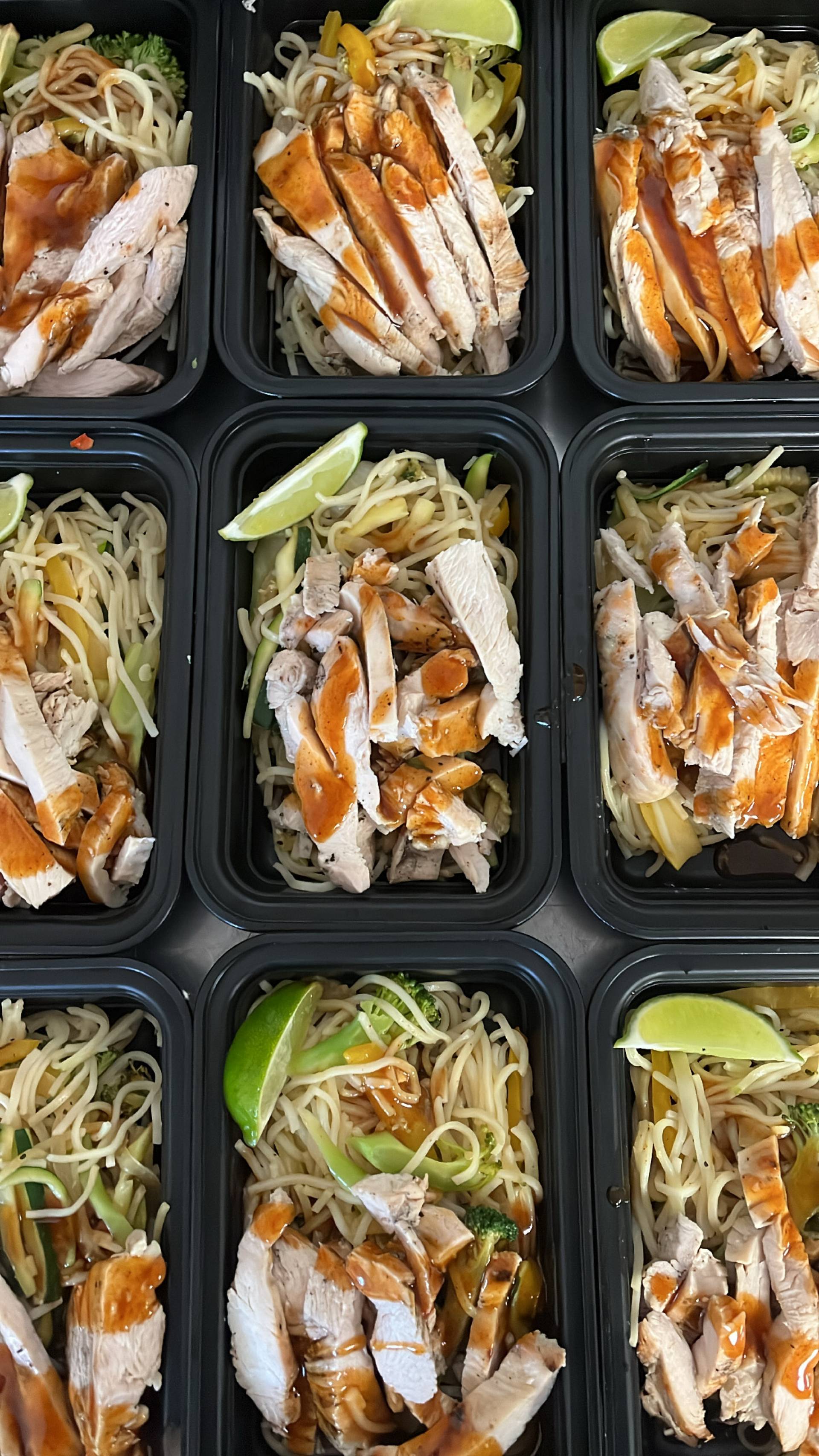 Szechuan Chicken Lo mein