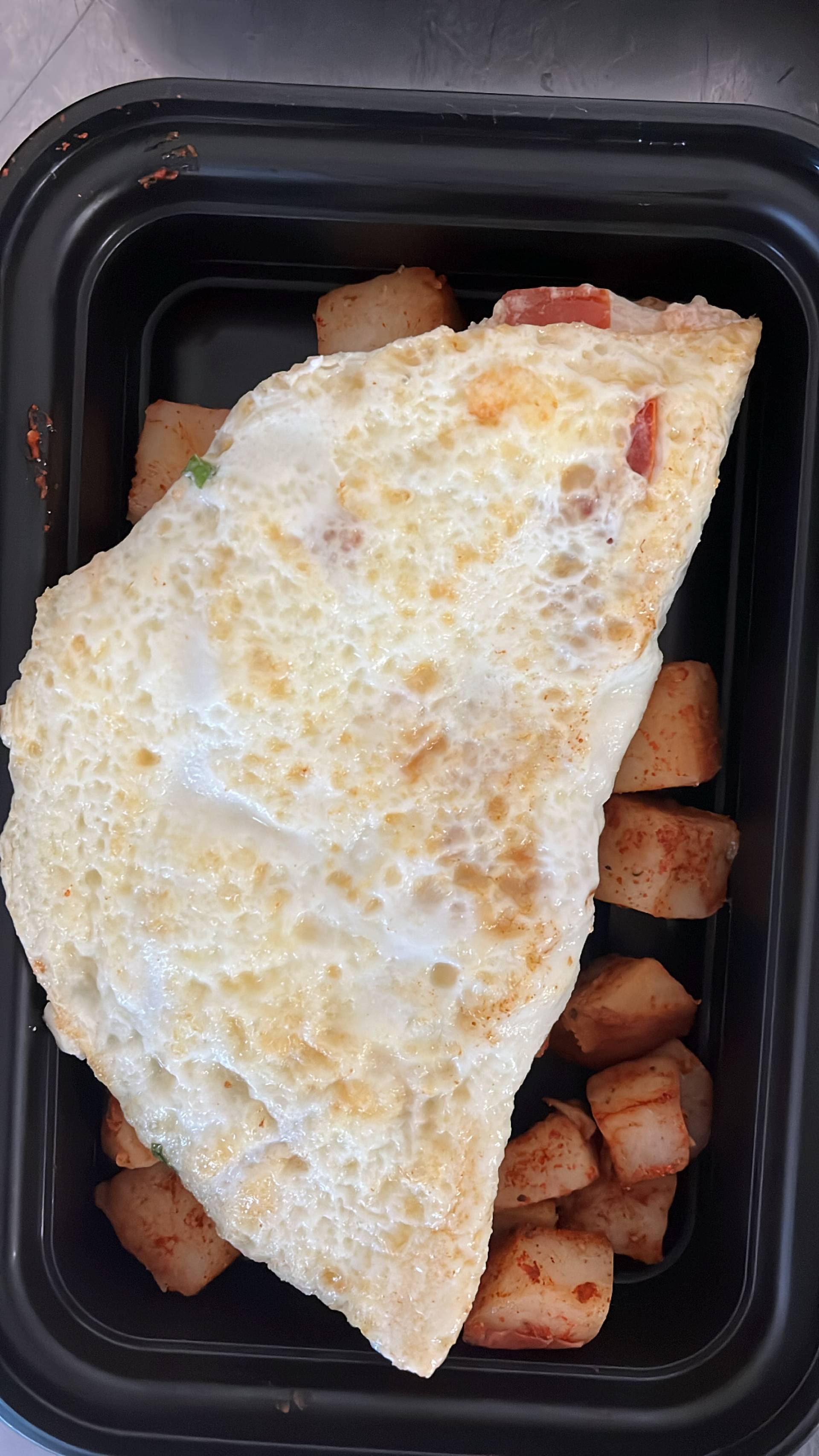 Breakfast) Bruschetta & Feta Omelette w/ Red Potato